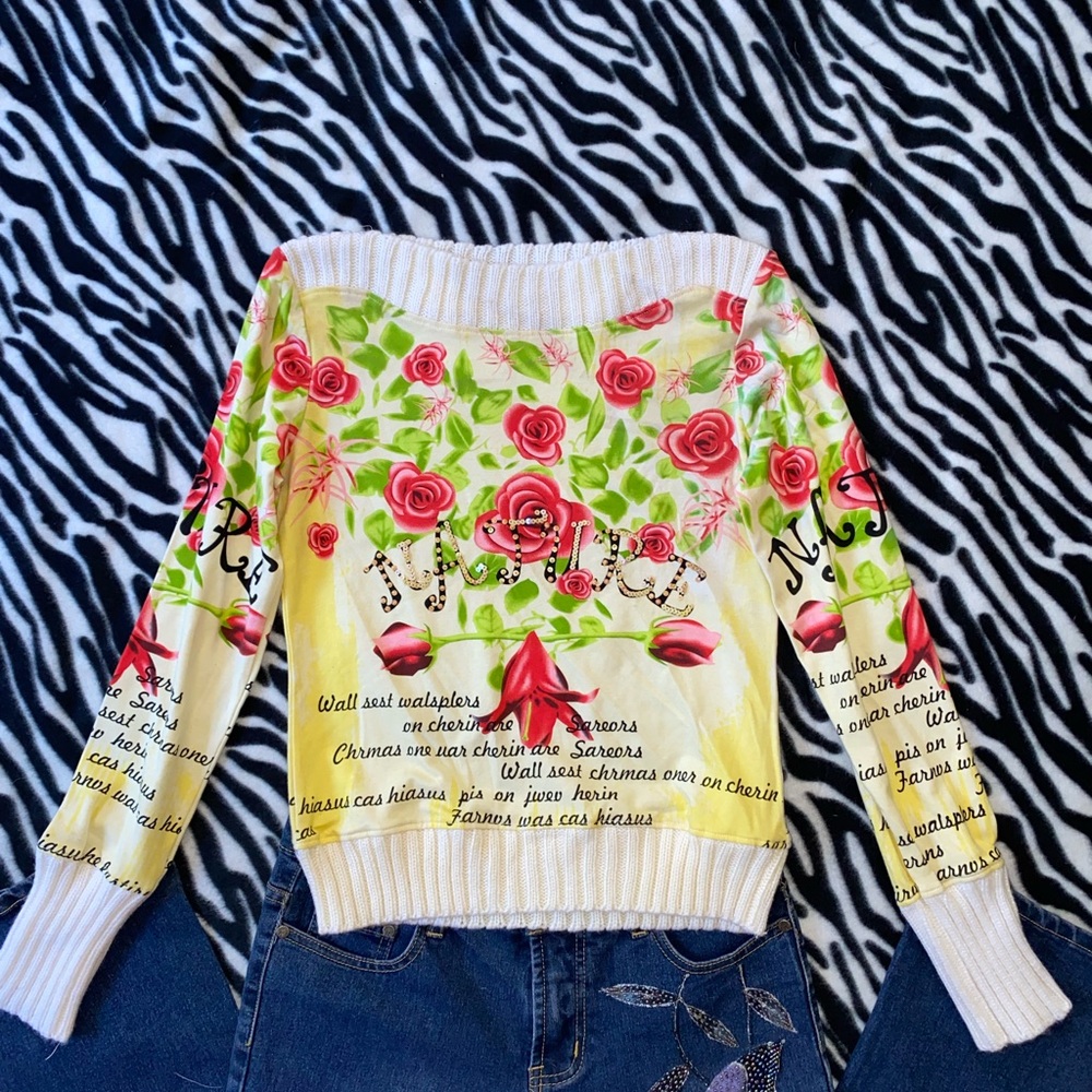 Chic Off-Shoulder Floral Sweater - Cream and Red